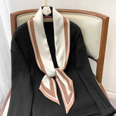 Lenço Branco / Losangos Marrons 15x150cm