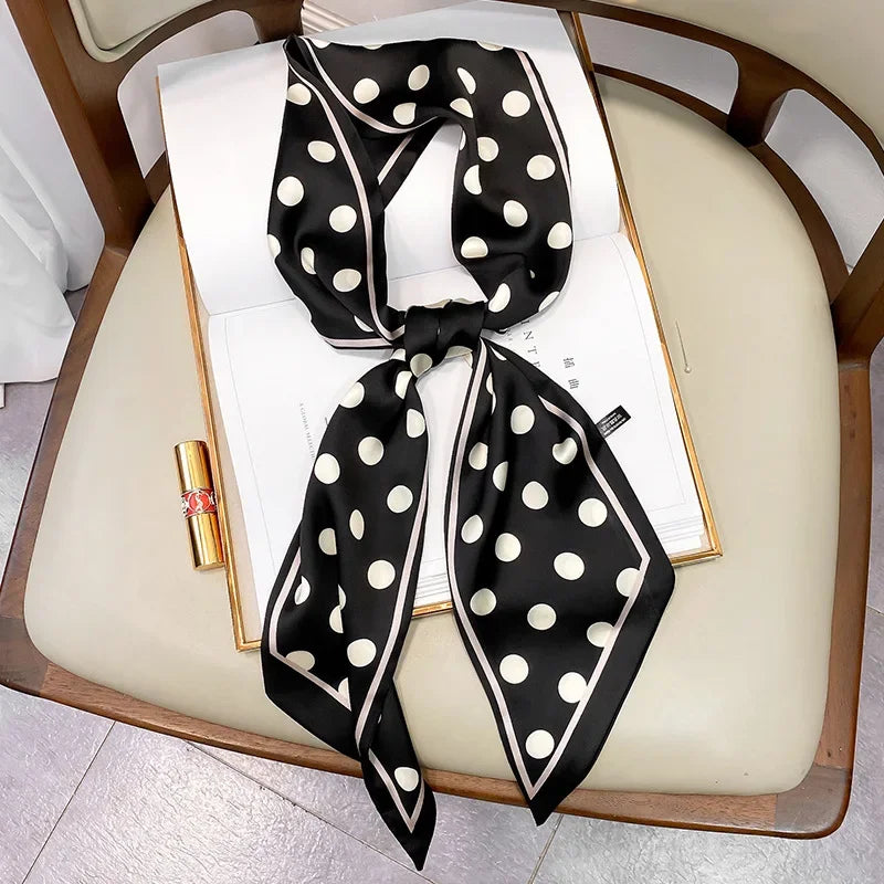 Lenço Preto c/ Bolinhas Brancas 15x150cm